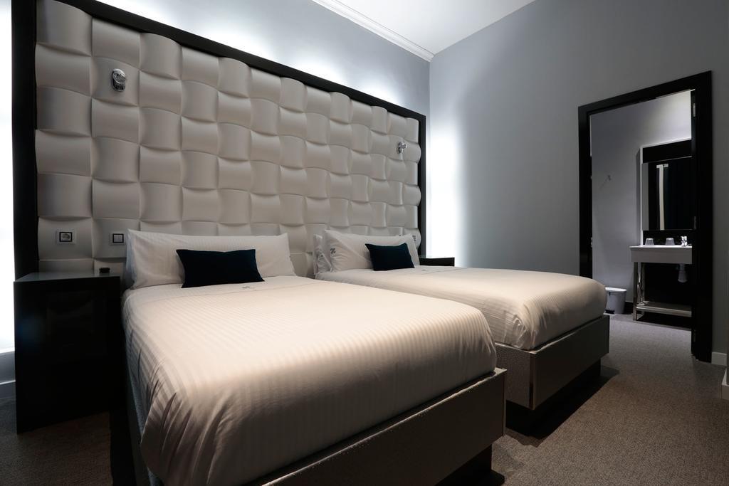 Amra Barcelona Gran Via Hotel Room photo